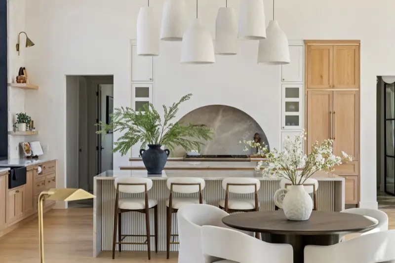 Kitchen with plaster arch range alcove