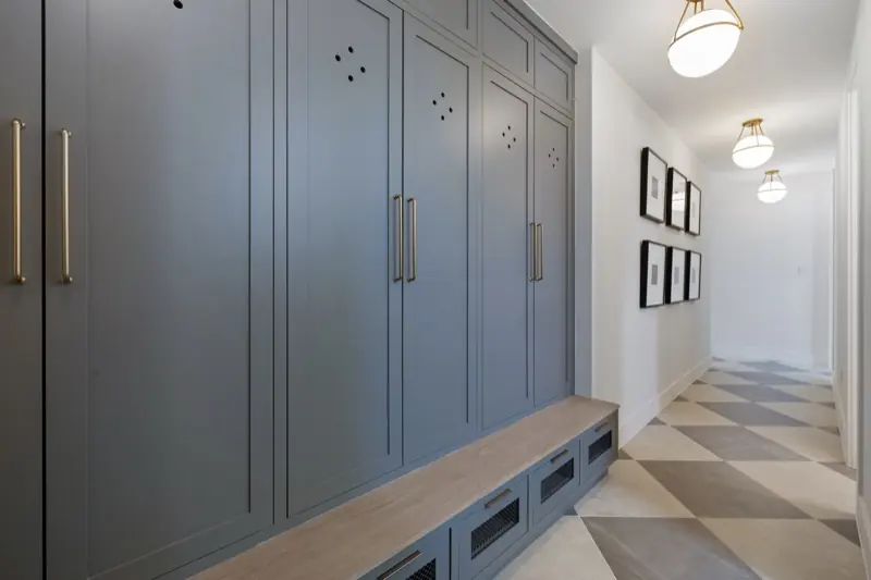 Mudroom with built-in lockers